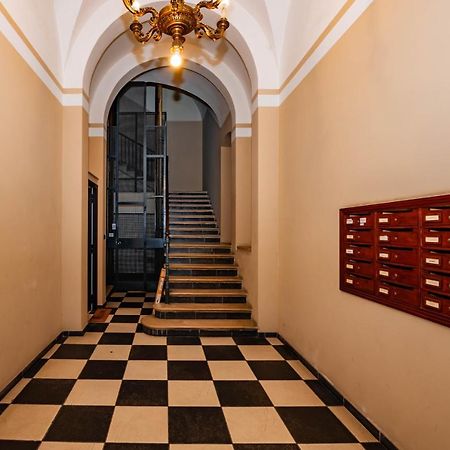 Stone House Apartment Bari Bagian luar foto